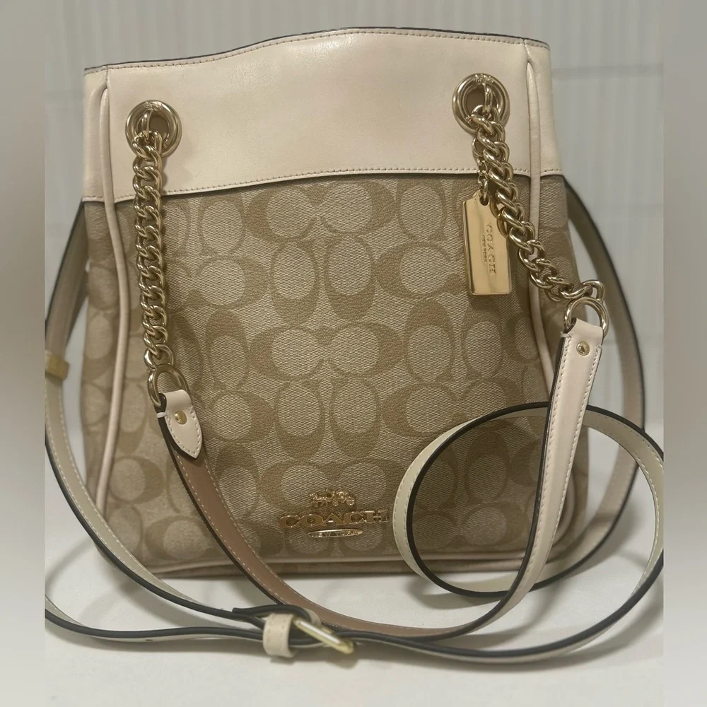 Coach Cammie Chain Bucket Bag in Light Khaki/Chalk - Picture 4 of 16